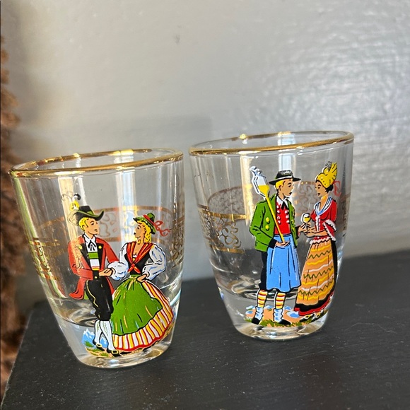 Vintage Folk Art Shot Glasses - Picture 8 of 13